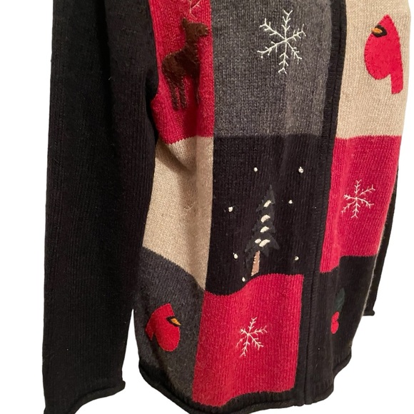 Croft and Barrow Women’s Sweater Christmas Wool Blend Embroidered zipper Small - Picture 3 of 8
